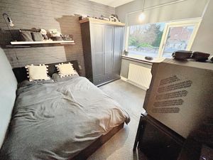 Bedroom- click for photo gallery